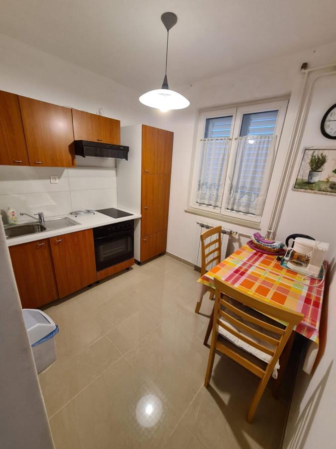 Apartments Ana メドゥリン エクステリア 写真