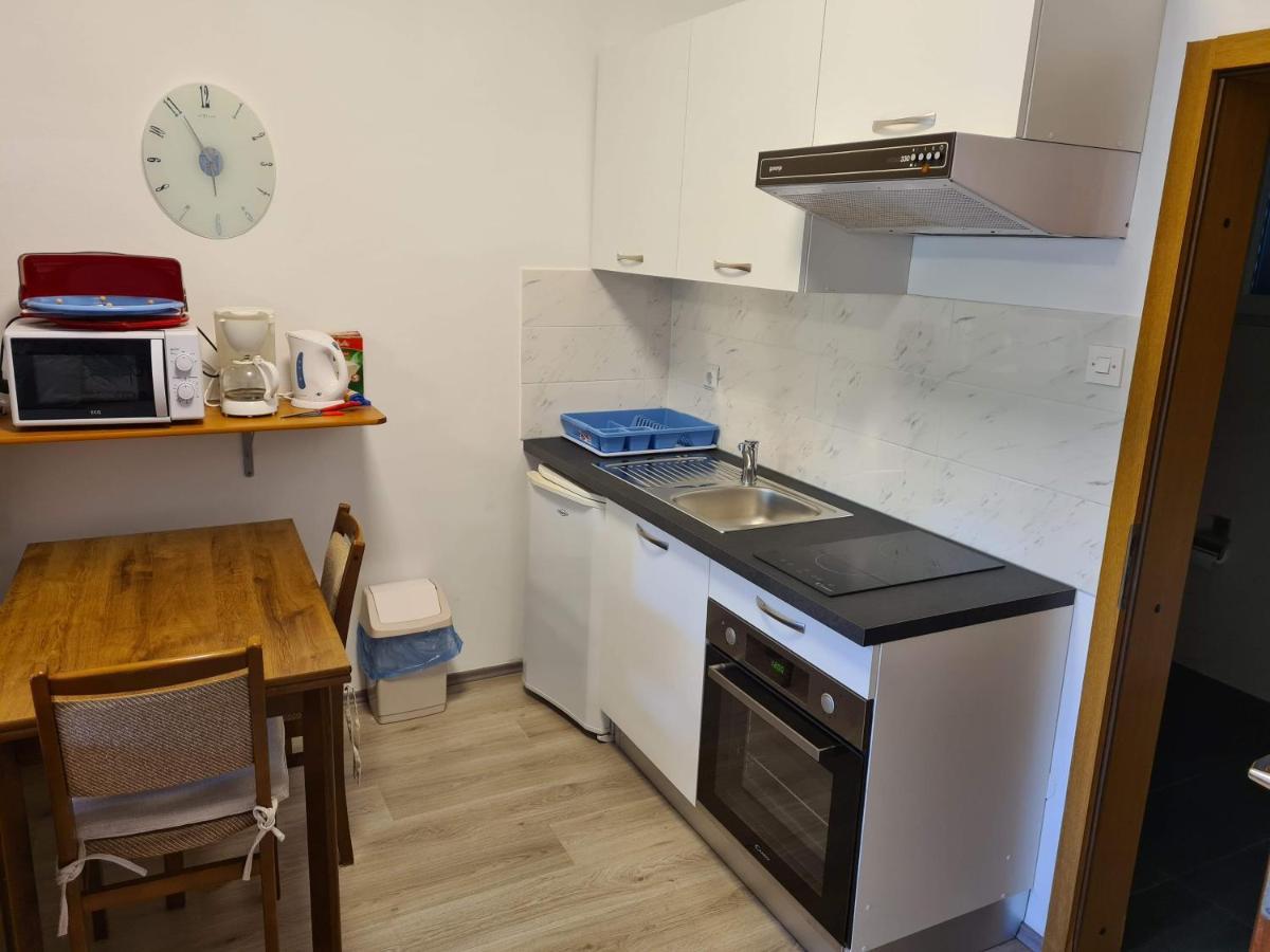 Apartments Ana メドゥリン エクステリア 写真