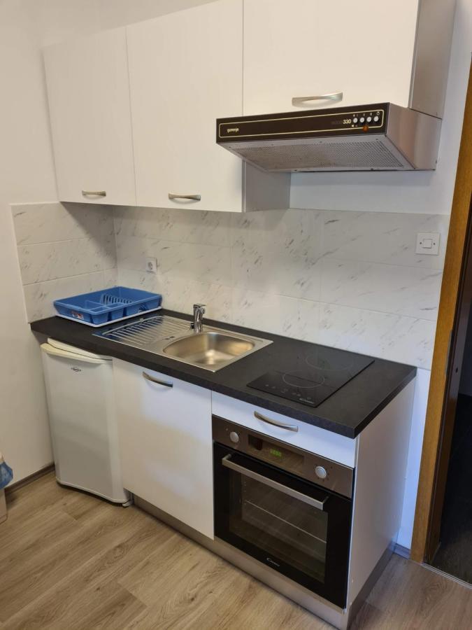 Apartments Ana メドゥリン エクステリア 写真