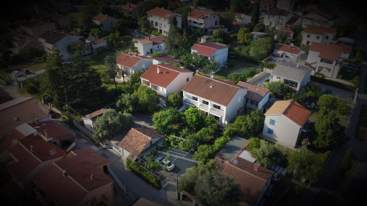 Apartments Ana メドゥリン エクステリア 写真